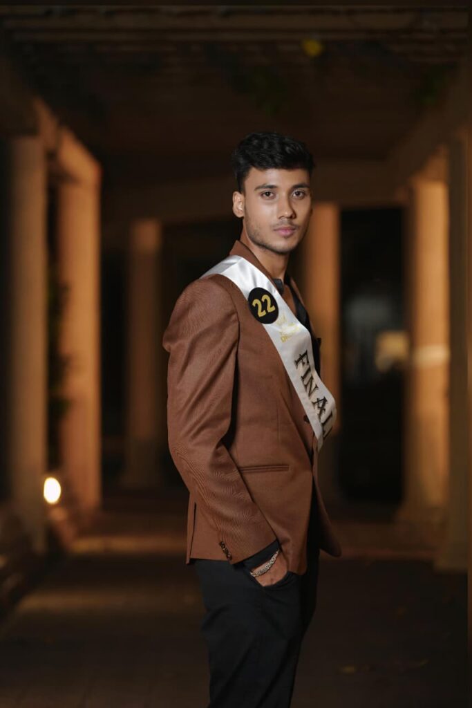 Where Heritage Meets Confidence: Mayank Chaturvedi Wins Mr Shining Star & Mr Appealing at Mission Dreams 2025–26